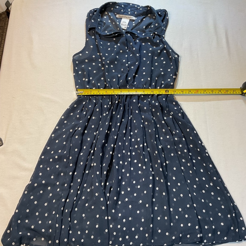 American Rag Navy and White Polka Dot overlay no slip - Picture 4 of 5